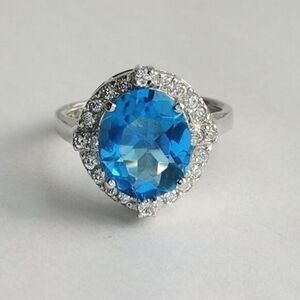 NWT Swiss Blue Topaz white sapphire halo cocktail ring size 8